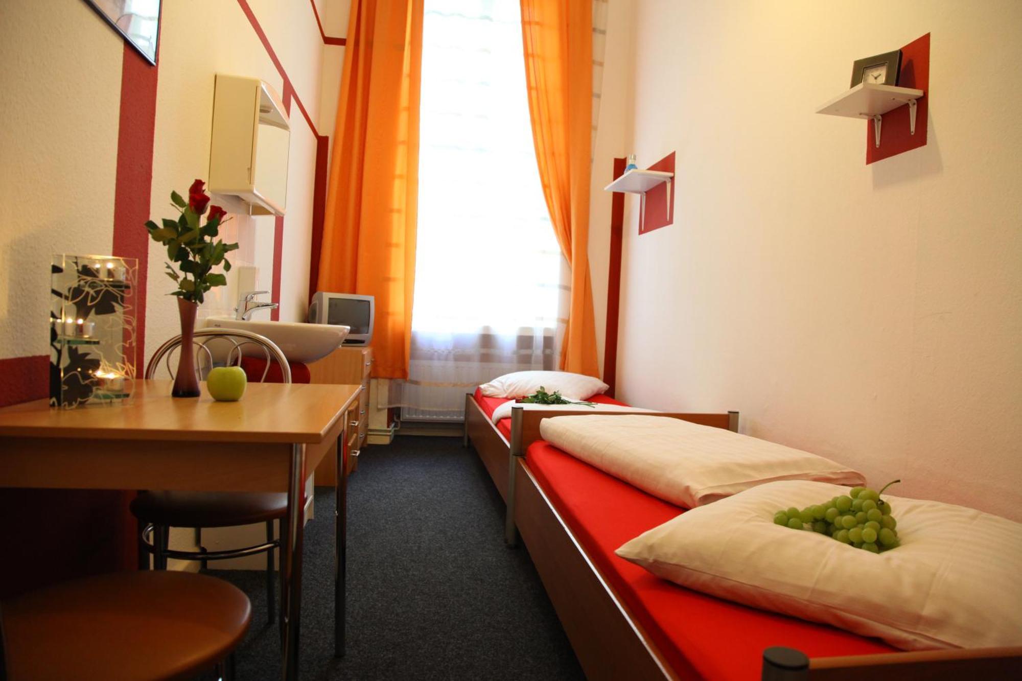 Hotel Pension Insor Berlin Exterior photo